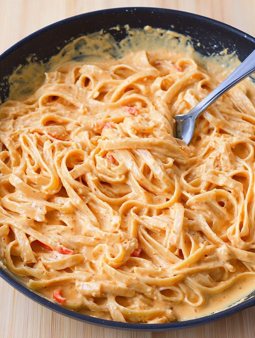 Cremige Alfredo-Pasta mit roter Paprika image 2